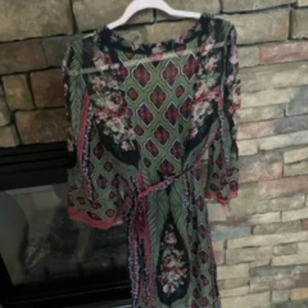 Dress - Picture 5 of 5